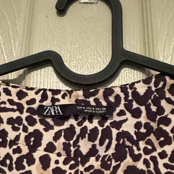 Leopard Print bodysuit - Picture 2 of 3
